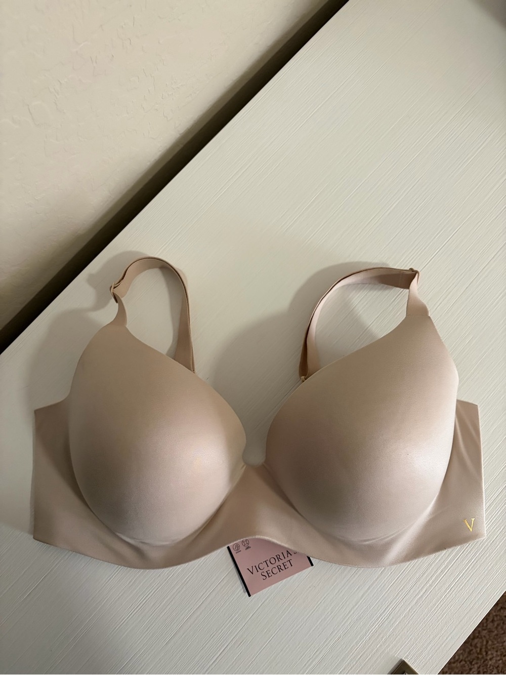 💕🪽NWT🪽💕Victoria's Secret Nude Seamless PushUp T-Shirt Bra🪽💕